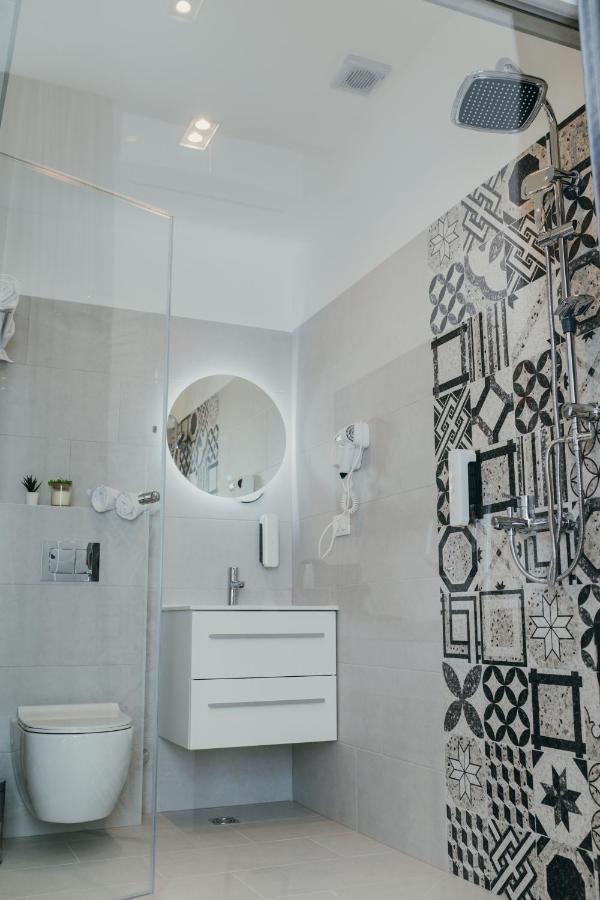 Poppy Downtown Suites Sarajevo Ngoại thất bức ảnh
