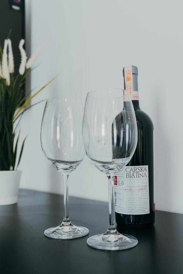 Poppy Downtown Suites Sarajevo Ngoại thất bức ảnh